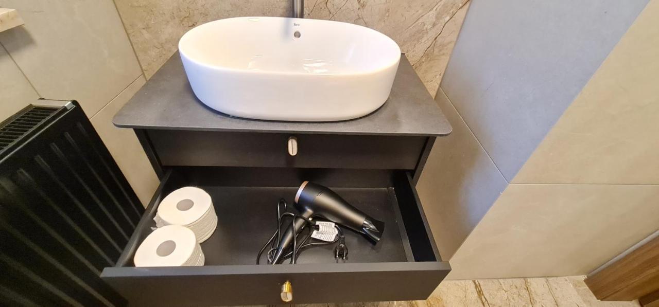 Entu Apartamenty Odrzanska Wroclaw Dış mekan fotoğraf